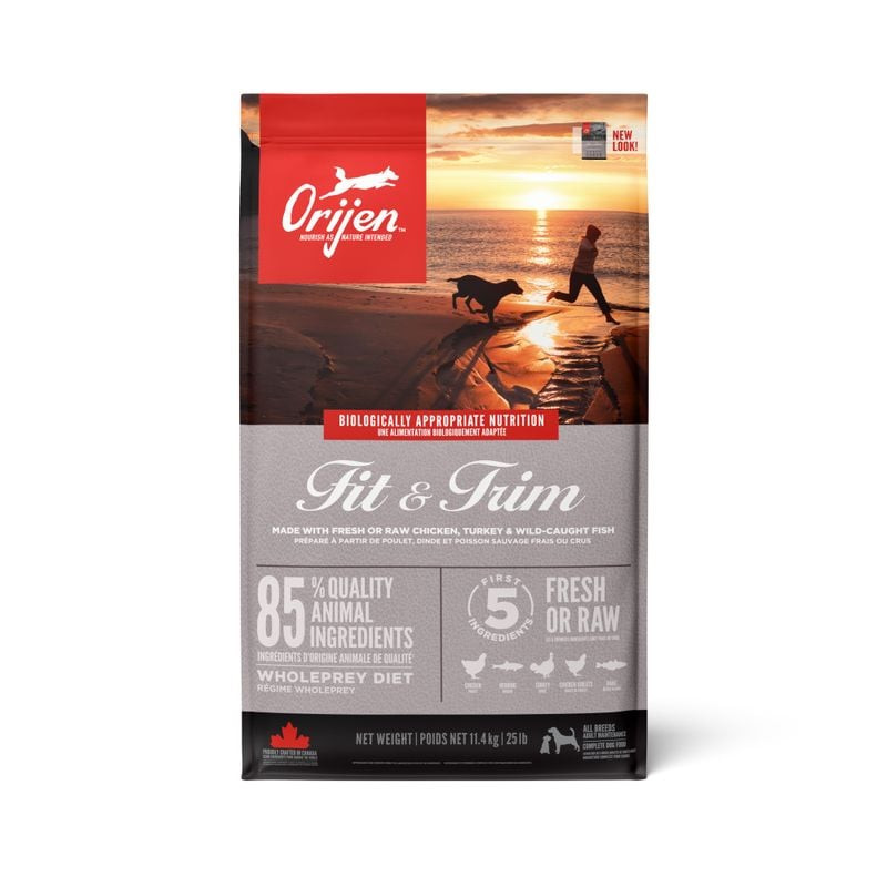 Packshot du sac de croquettes Orijen Fit & Trim 11,4 kg pour chien, fond neutre.