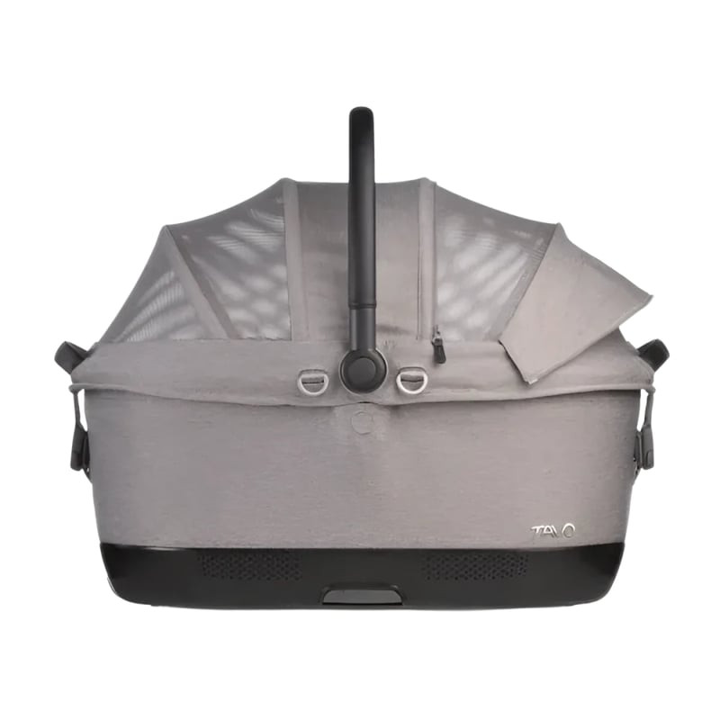 Vue en angle du siège auto Tavo Pets Maeve Iso6X (1116452) avec canopy déployée, montrant les pannea