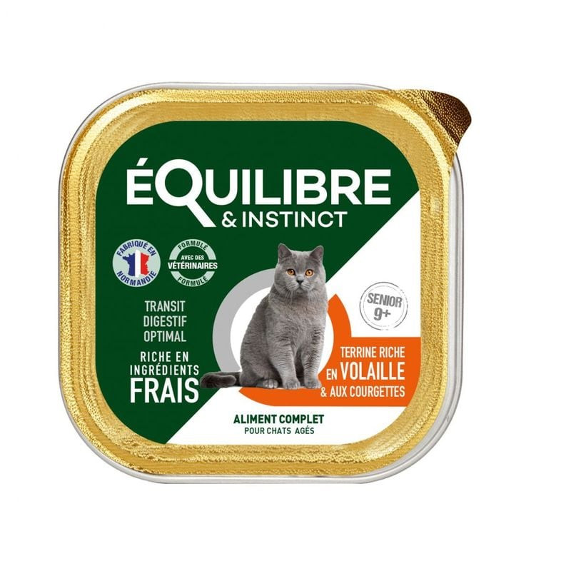 Terrine Équilibre Instinct chat senior 85g, étiquette verte bordure or avec volaille, courgettes, bi