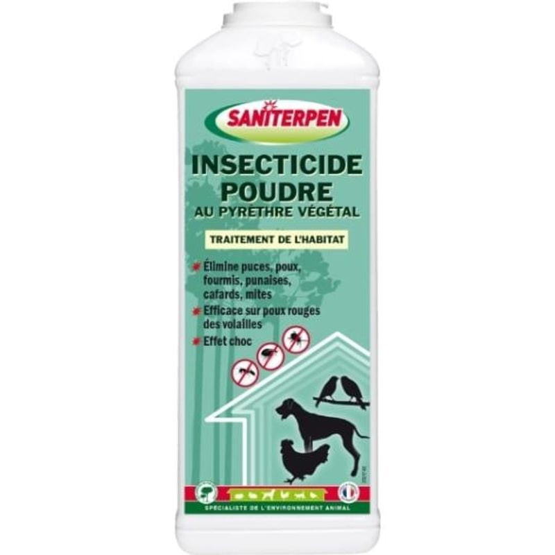 Plan rapproché de la poudre insecticide Saniterpen montrant les détails du produit et les instructio