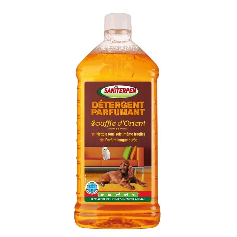 Vue latérale du flacon de détergent Saniterpen Souffle d'Orient 1L montrant le volume et les instruc