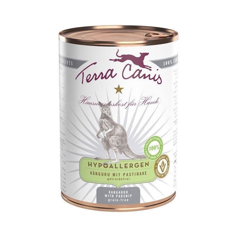 Packshot de la pâtée hypoallergénique Terra Canis kangourou et panais pour chien, montrant la boîte.