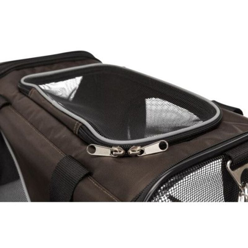 Gros plan détaillé du sac de transport Trixie Joe montrant l'ouverture avant et la laisse intégrée à