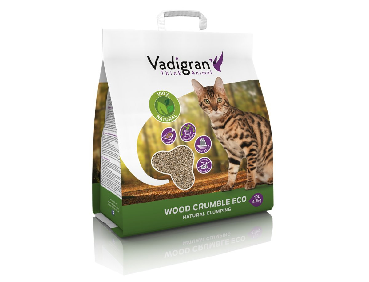 VADIGRAN Wood Crumble ECO natural clumping cat litter in a bag, made from sustainable fir wood fiber