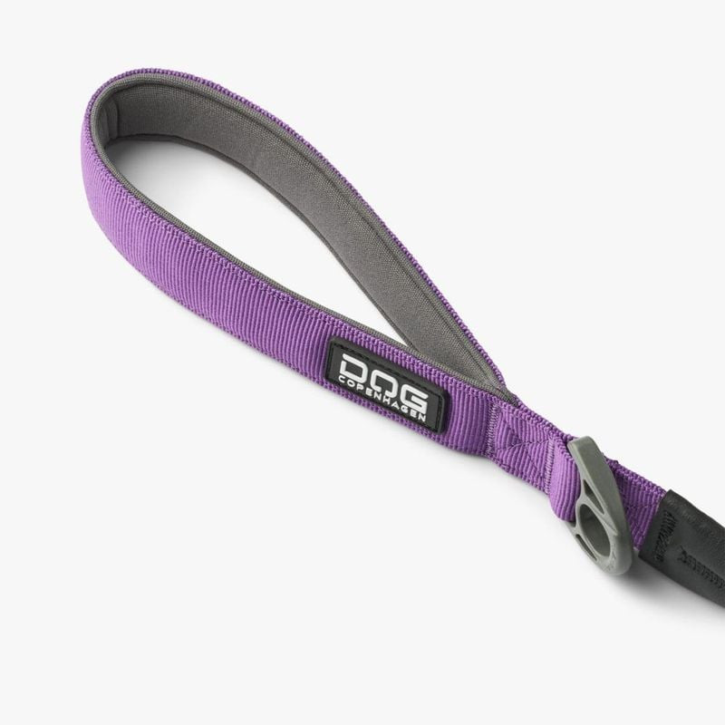 Mousqueton en aluminium avec verrouillage à torsion sur la laisse DOG Copenhagen Urban Rope 3.0.