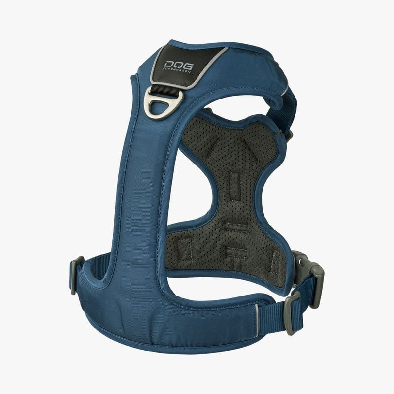 Packshot de côté du harnais Comfort Walk Pro DOG Copenhagen mettant en avant la poignée Easy-Grab et