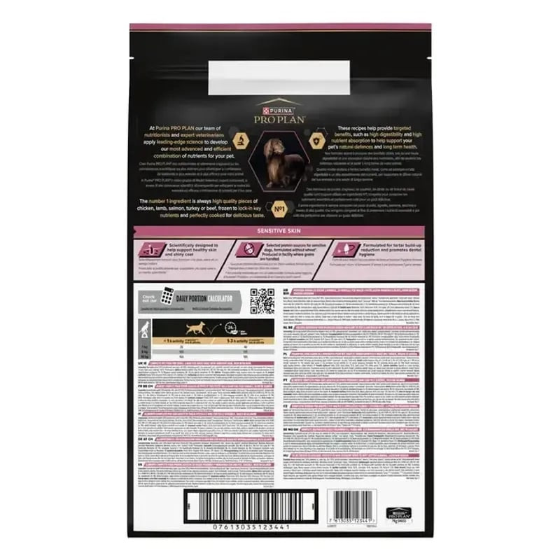 Vue arrière du sac de croquettes PROPLAN Mini Adulte au saumon montrant les conseils d'alimentation.