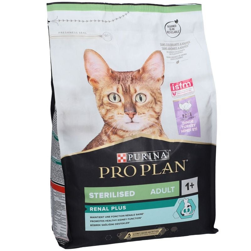 Vue en angle du sac de croquettes à la dinde Pro Plan pour chats stérilisés, présentant la marque et