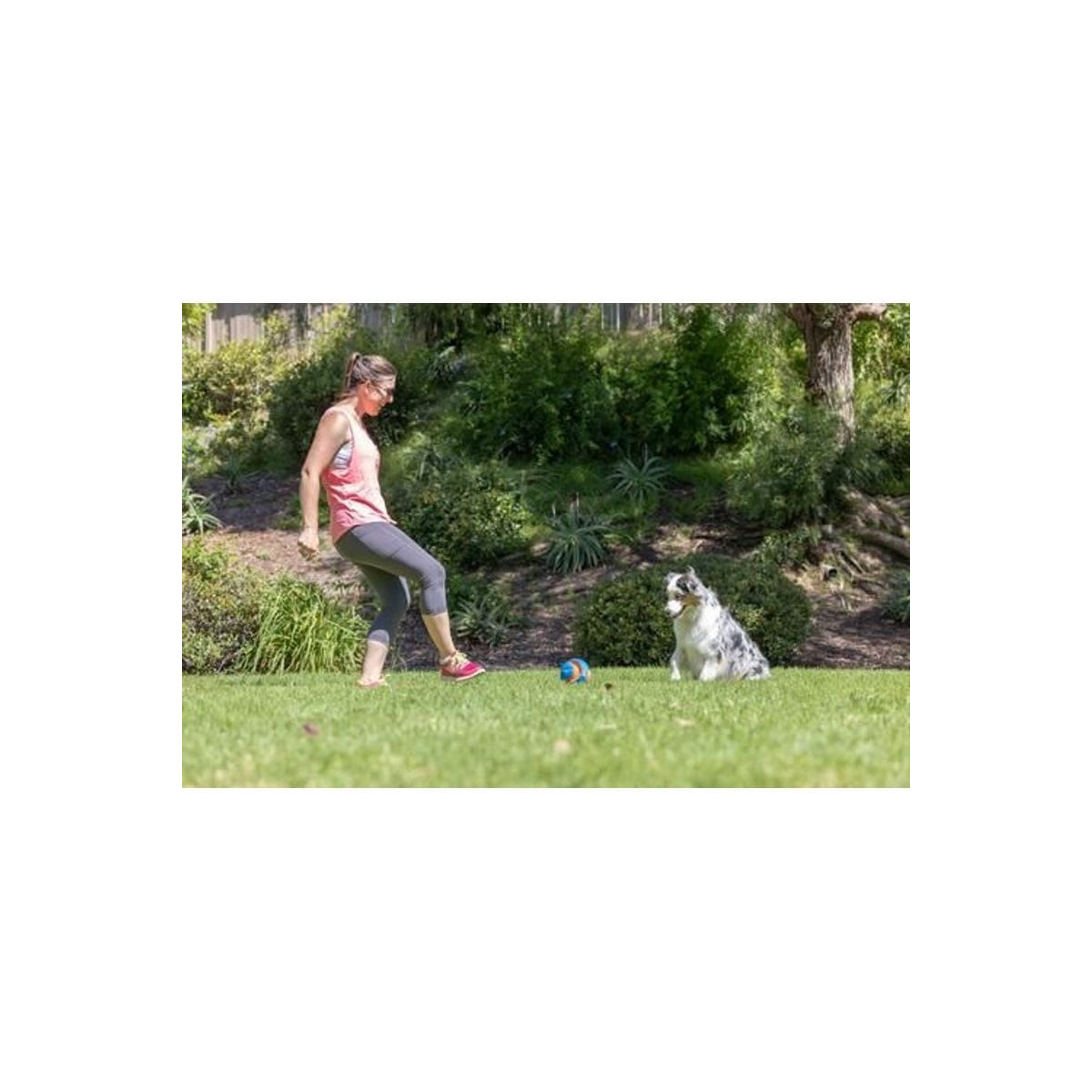 Jouet Chuckit! Giggle Kick Fetch 14cm - Lancez et amusez votre chien