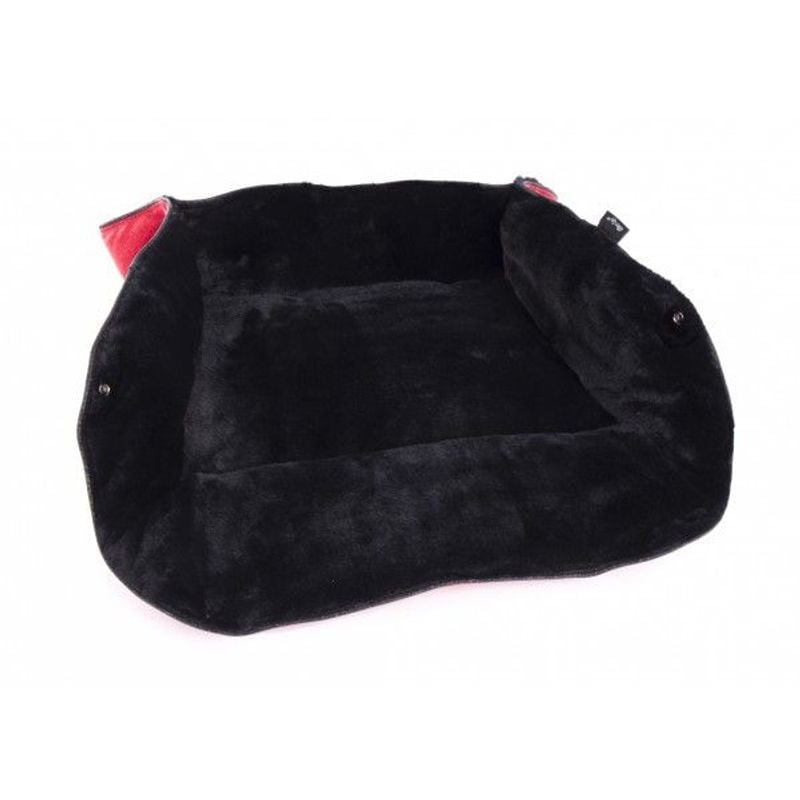 La Corbeille Cosy Mystic Rouge T68 en position semi-ouverte sur surface plane, bords rouges relevés 