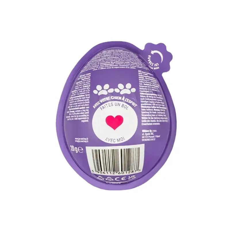 Close-up detail of VADIGRAN Joy & Toy beef treat egg showing texture and shape. High quality dog tre
