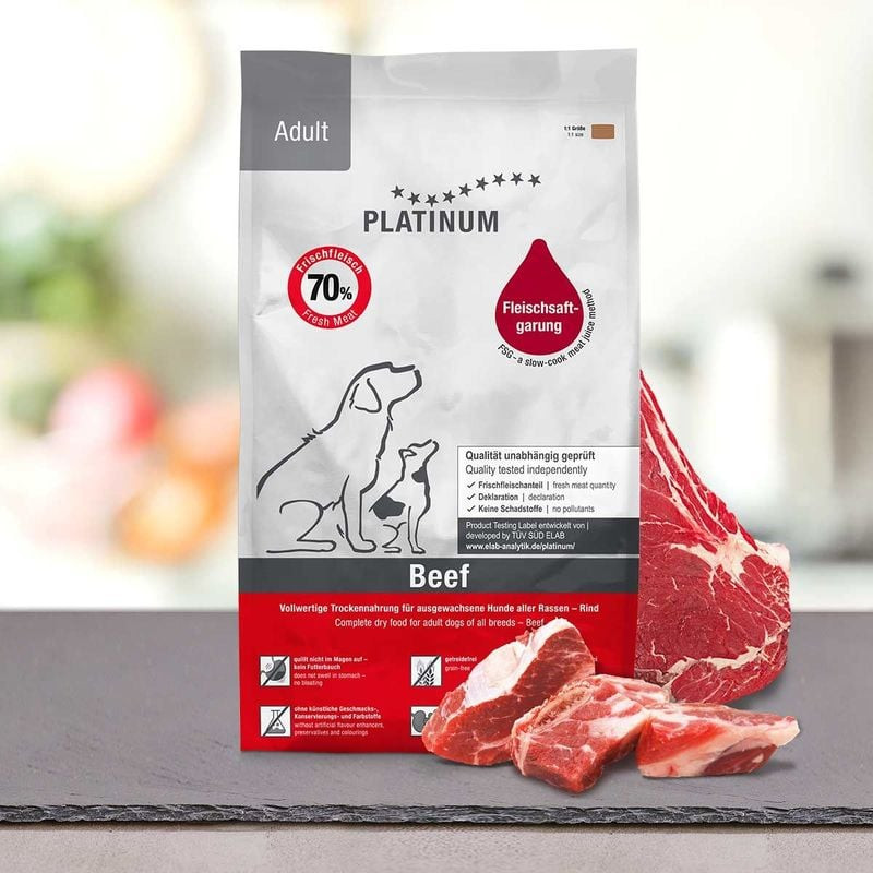 Sac de croquettes Platinum Adult Beef Mini sur ardoise avec morceaux de bœuf frais, mise en avant 70