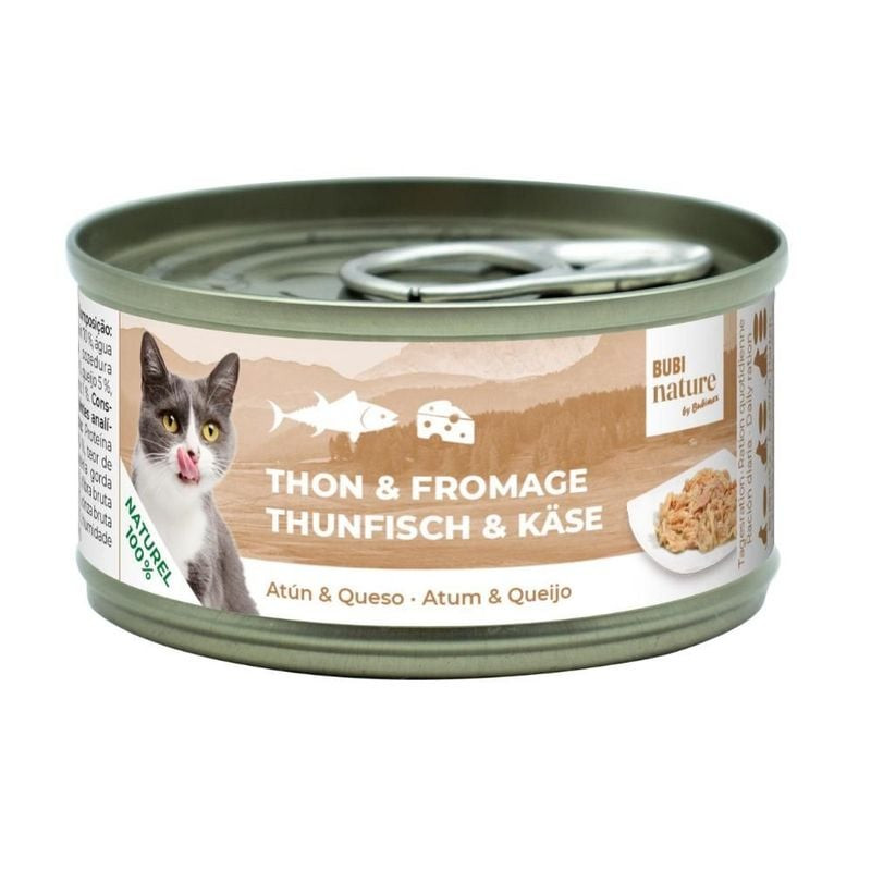 Pâtée Bubimex Bubinature Thon et Fromage pour chat en boîte verte 70g, chat gris se léchant les babi
