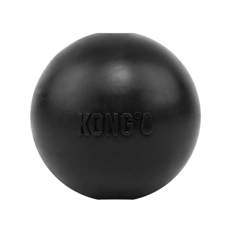 Vue gros plan de la balle KONG Extreme noire pour chiens, surface caoutchouc naturel brillant et log