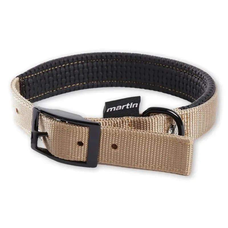 Gros plan sur collier chien Martin Sellier beige : bords rembourrés noirs, tissage nylon, étiquette 
