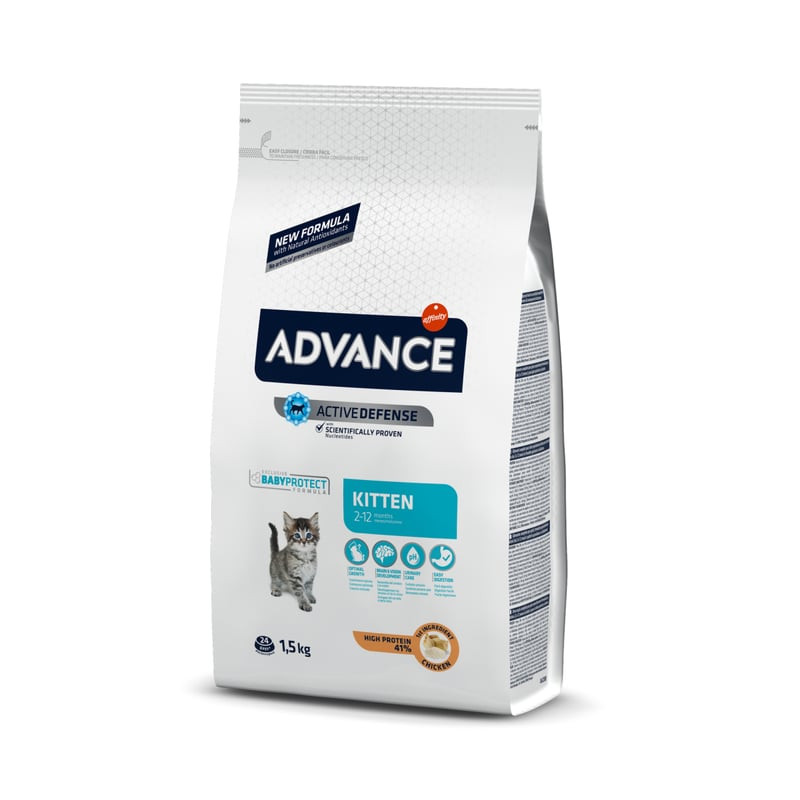 Sac de croquettes pour chaton Advance Kitten Poulet & Riz vue de face, montrant le nom du produit et
