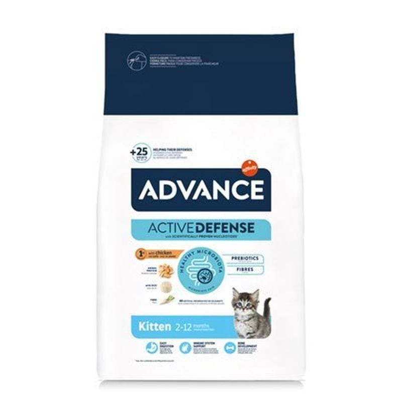 Sac Advance pour chaton avec label Active Defense, soulignant le soutien immunitaire.