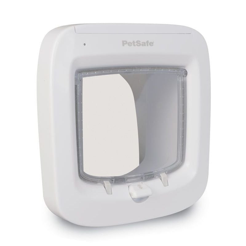 Chatière électronique PetSafe blanche, vue de face montrant le volet et le mécanisme de verrouillage