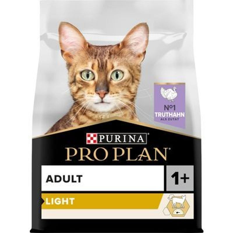 Gros plan des croquettes Purina Pro Plan Light Adult pour chat, montrant de petits morceaux croquant
