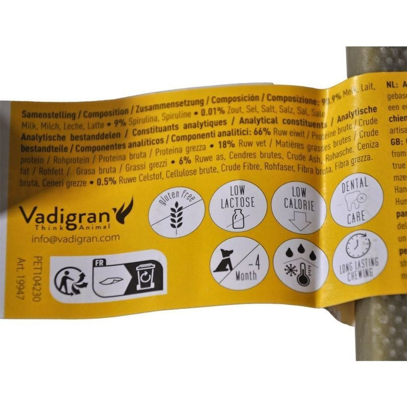 Gros plan du détail de la friandise naturelle dure pour chien VADIGRAN 1969218 à base de lait et de 