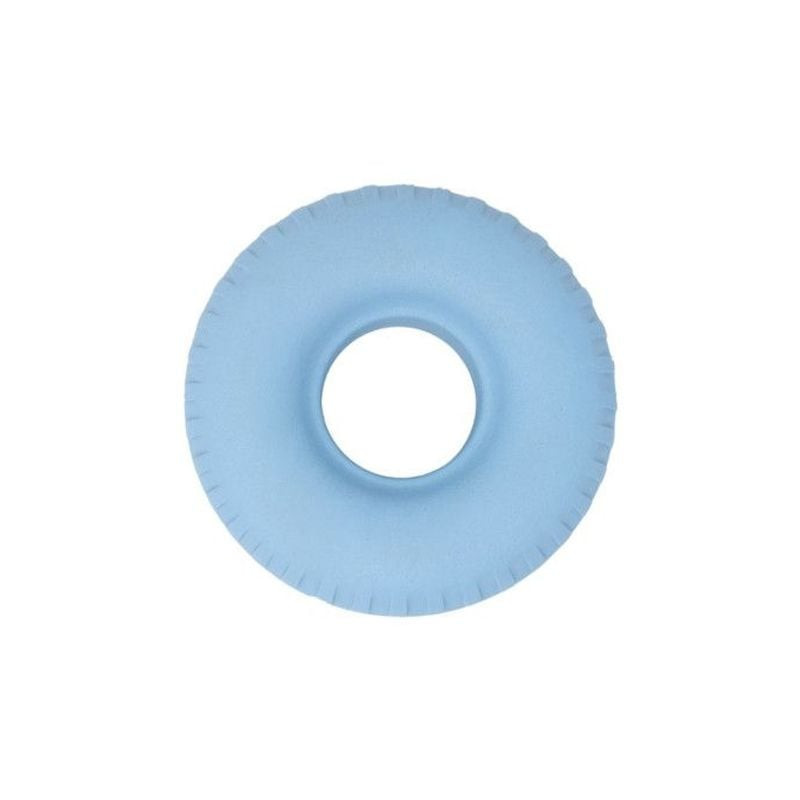 Vue angulaire du Starmark Snapper Trapper Tire Taille L avec une friandise insérée, montrant comment